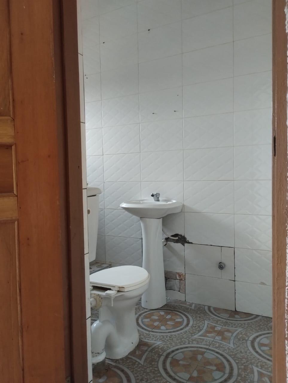 2 bedroom apartment for rent - Adey Junction/Kwashieman