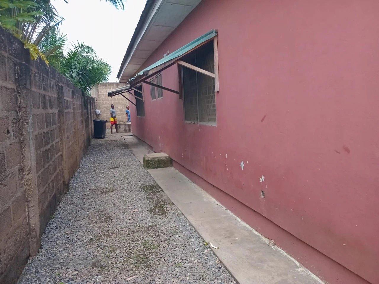 5 Bedroom House For Sale