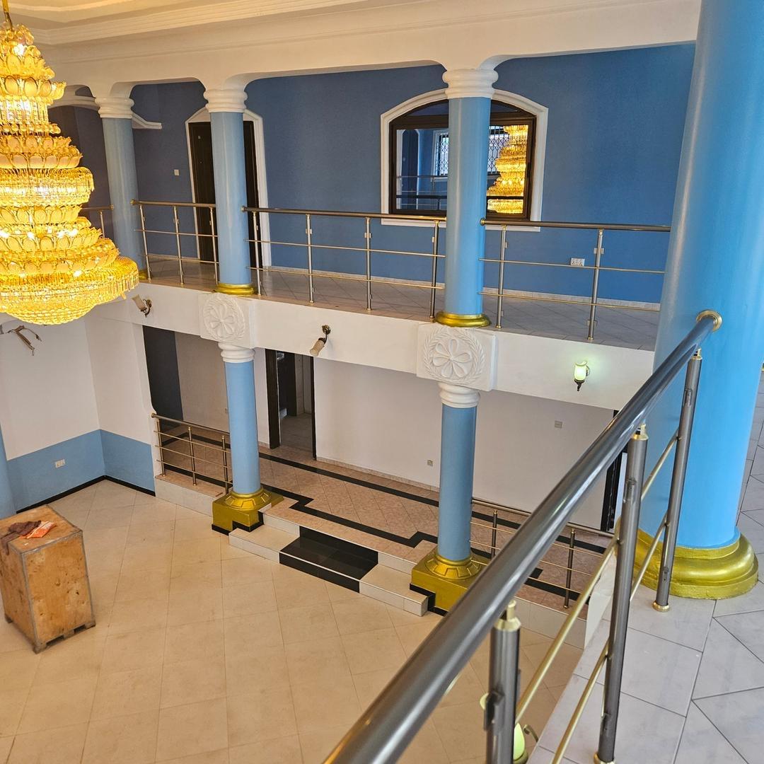 8 bedroom hotel at SCC for sale