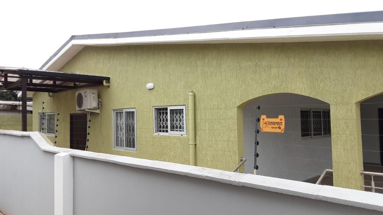Refurbished 3-Bedroom Self-Compound House + Boys Quarters – Tesano
