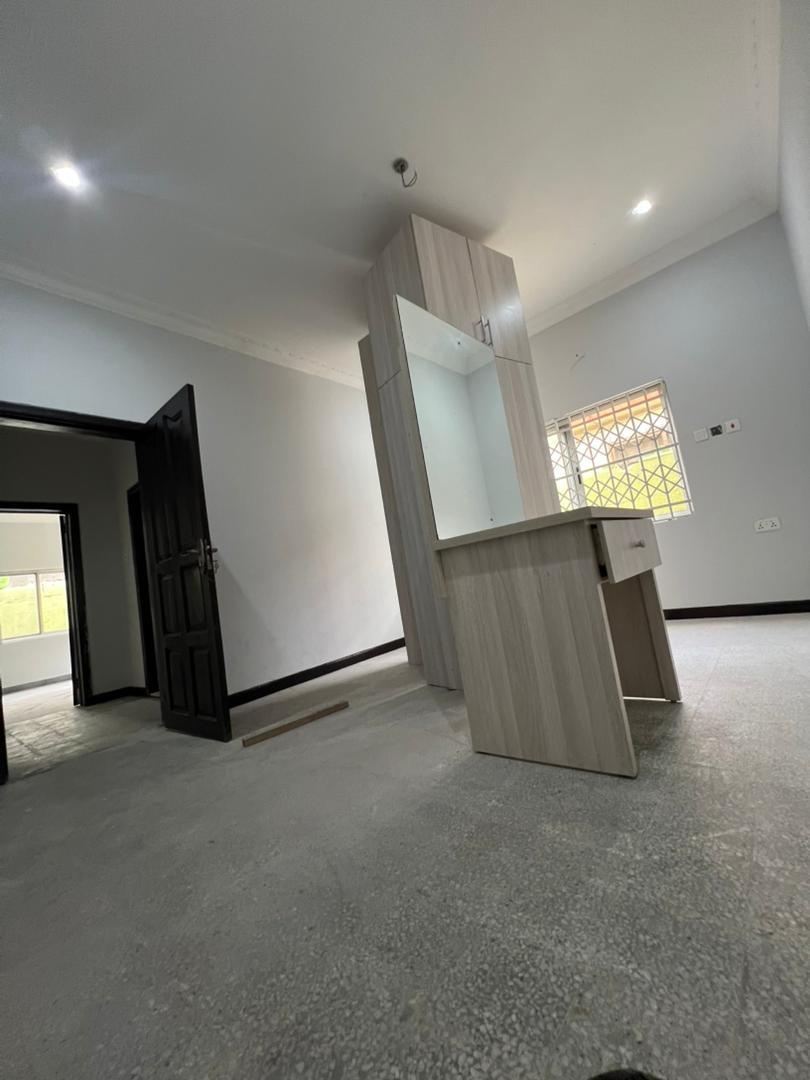 Refurbished 3-Bedroom Self-Compound House + Boys Quarters – Tesano