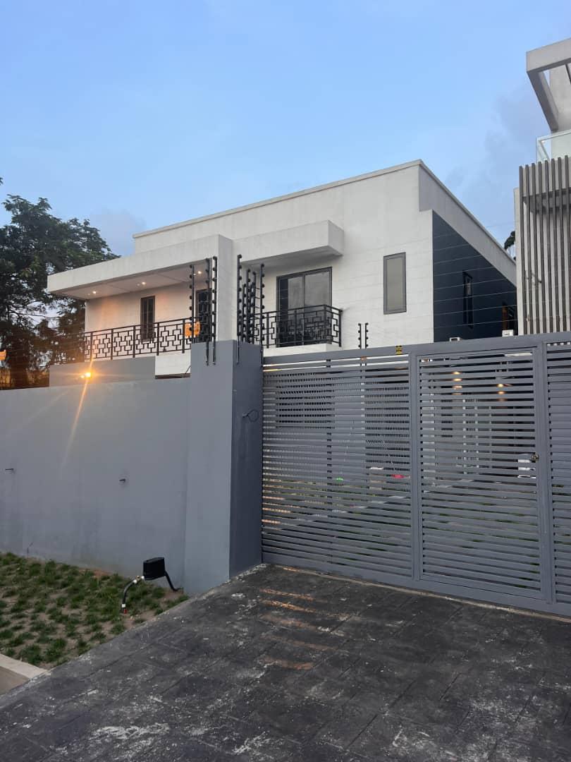 Newly built 4 bedroom house + a servant quarters for sale at tesano