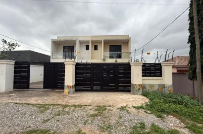 3-bedroom semi-detached home located in the serene and well-developed Ashongman Estate for sale