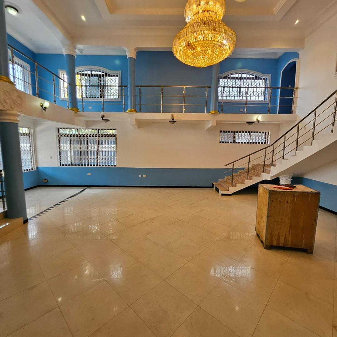 8 bedroom hotel at SCC for sale