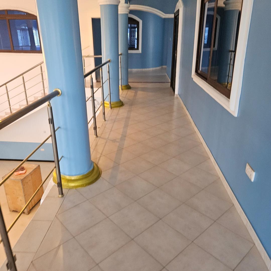 8 bedroom hotel at SCC for sale