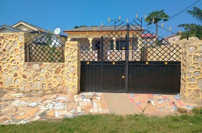 4 bedroom house for sale at Awoshie